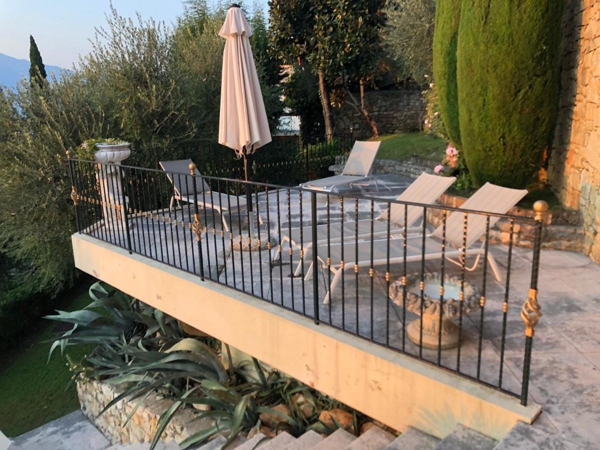 Appartamento La Perla Torri Del Benaco Exterior photo